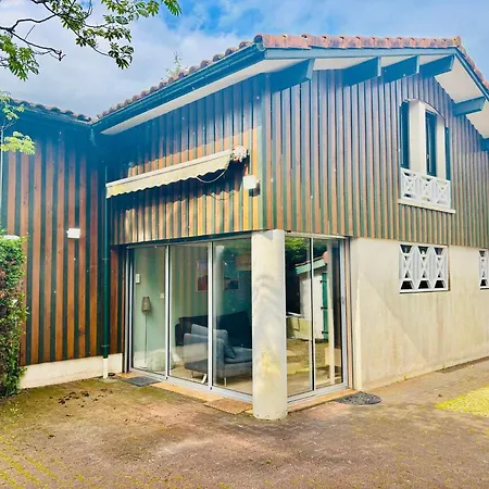 Sejour Au A ! * ביסקארוס