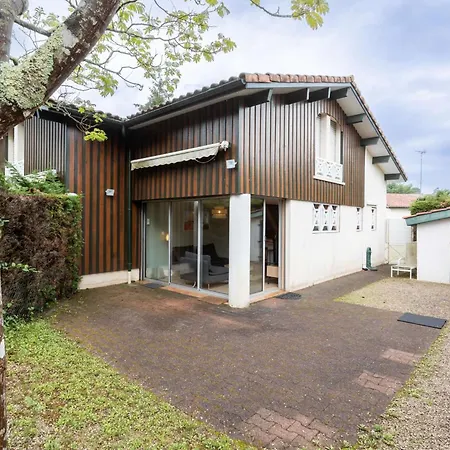 Sejour Au A ! ביסקארוס