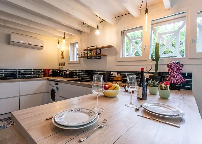 Sejour Au A ! アパート ビスカロッス